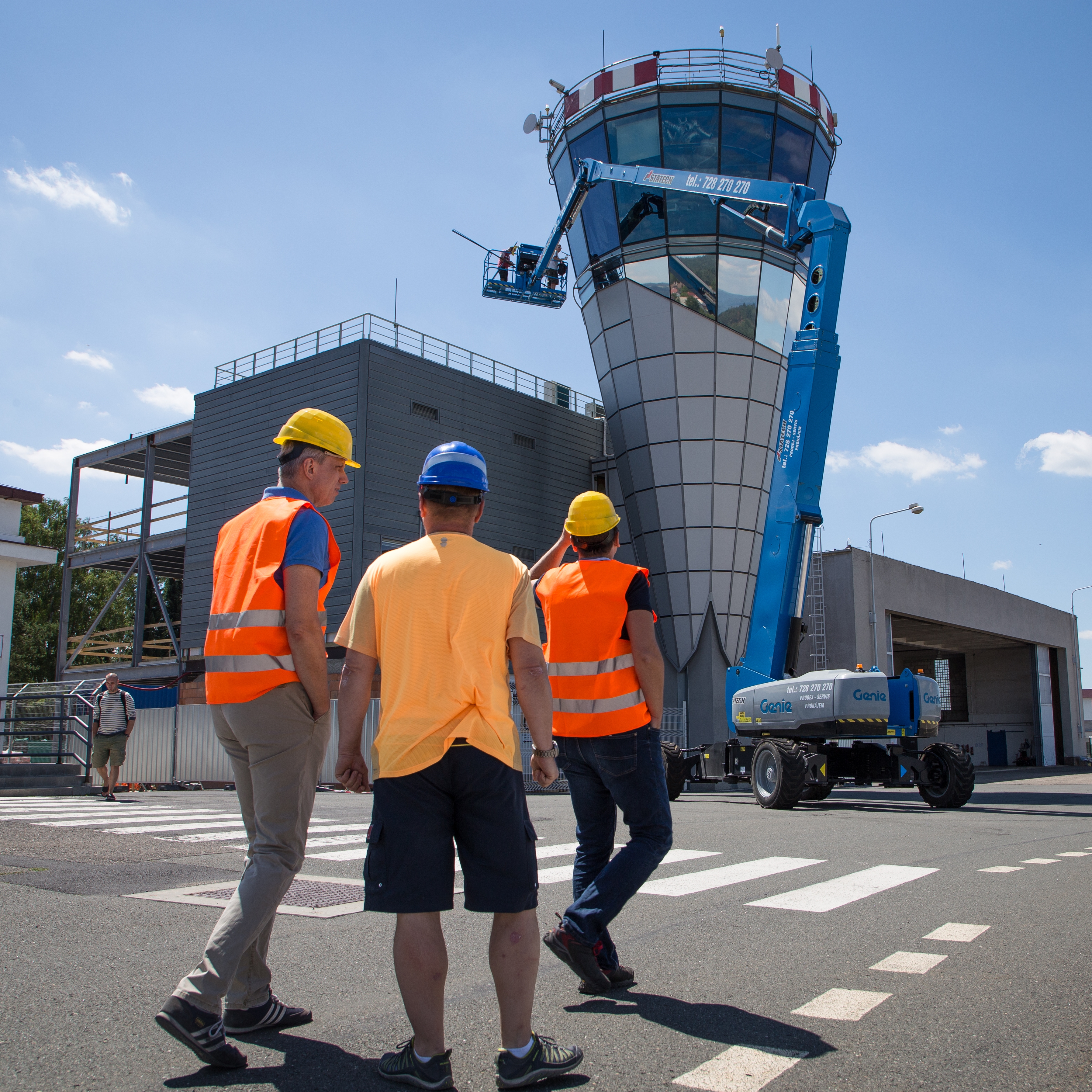 Control tower at the Karlovy Vary airport gets unique glazing from Sipral